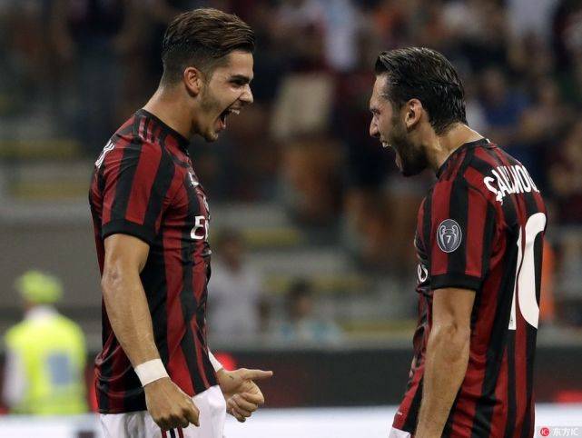  西汉姆联定位球致胜，莫耶斯率队客场拿下水晶宫  